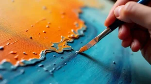 Technique effet peinture impasto appliquée à la spatule sur toile avec des couleurs vives en relief